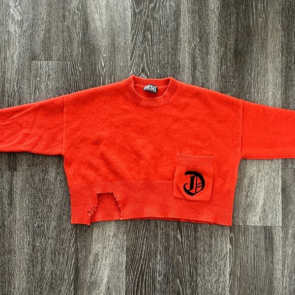 EUC Diesel Red Cropped Wool Cashmere Sweater Distressed Hem Logo Pocket Sz Small - Picture 15 of 16